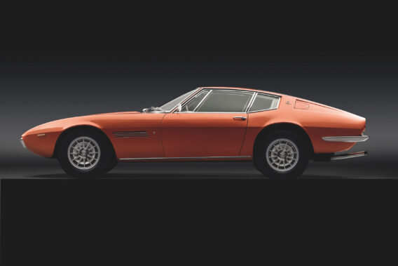 Maserati Ghibli side view 01