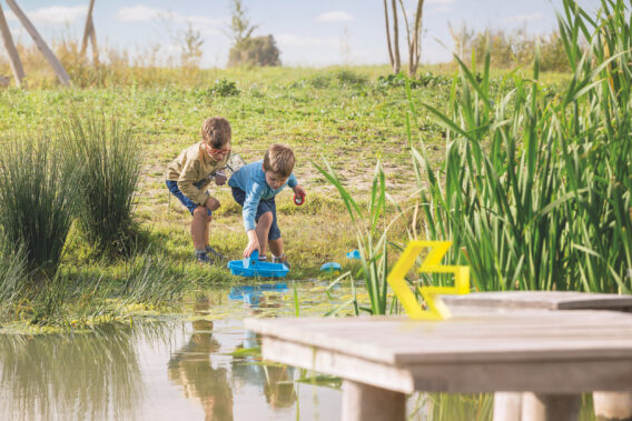 Kids DV2 3955 cmyk pijl